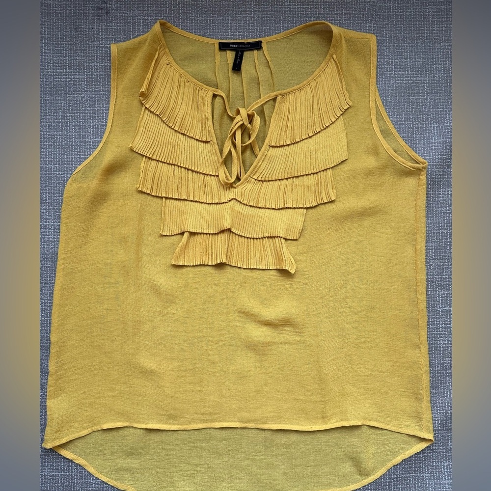 BCBGMAXAZRIA‎ Sheer Yellow Ruffle Front Sleeveless Top – Size Large